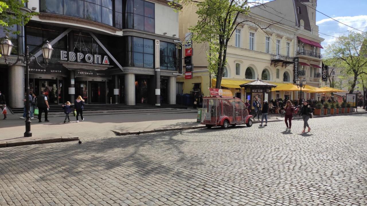 Квартира На Дерибасовcкой أوديسا المظهر الخارجي الصورة